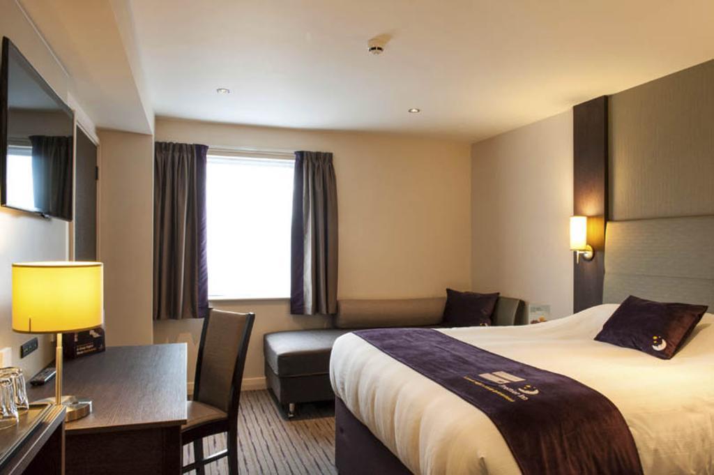 Premier Inn Southampton West Ower Exteriér fotografie